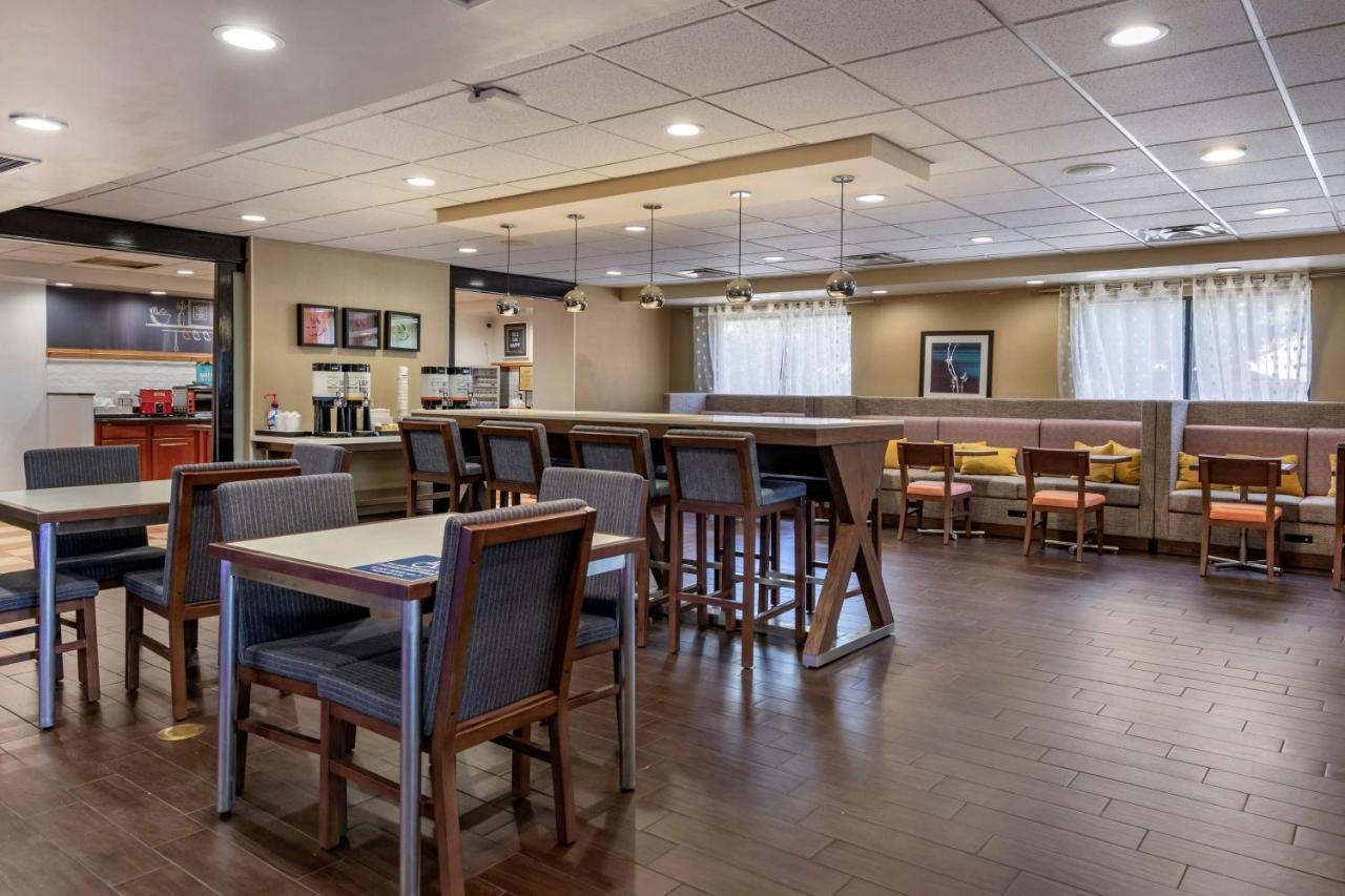 Hampton Inn Norco/Corona Exteriér fotografie